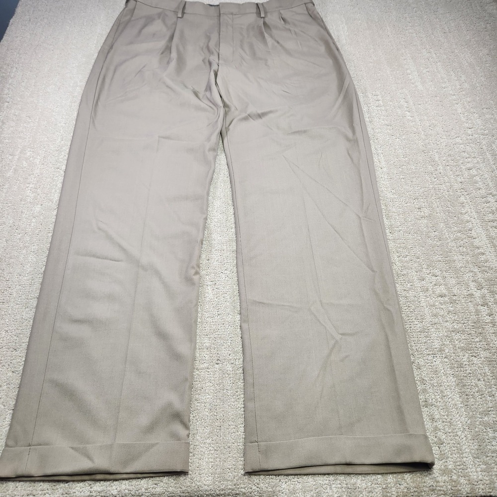 JM Haggar Pants Men 36x32 Pleated High Rise Premium Comfort Dress Pant Beige‎